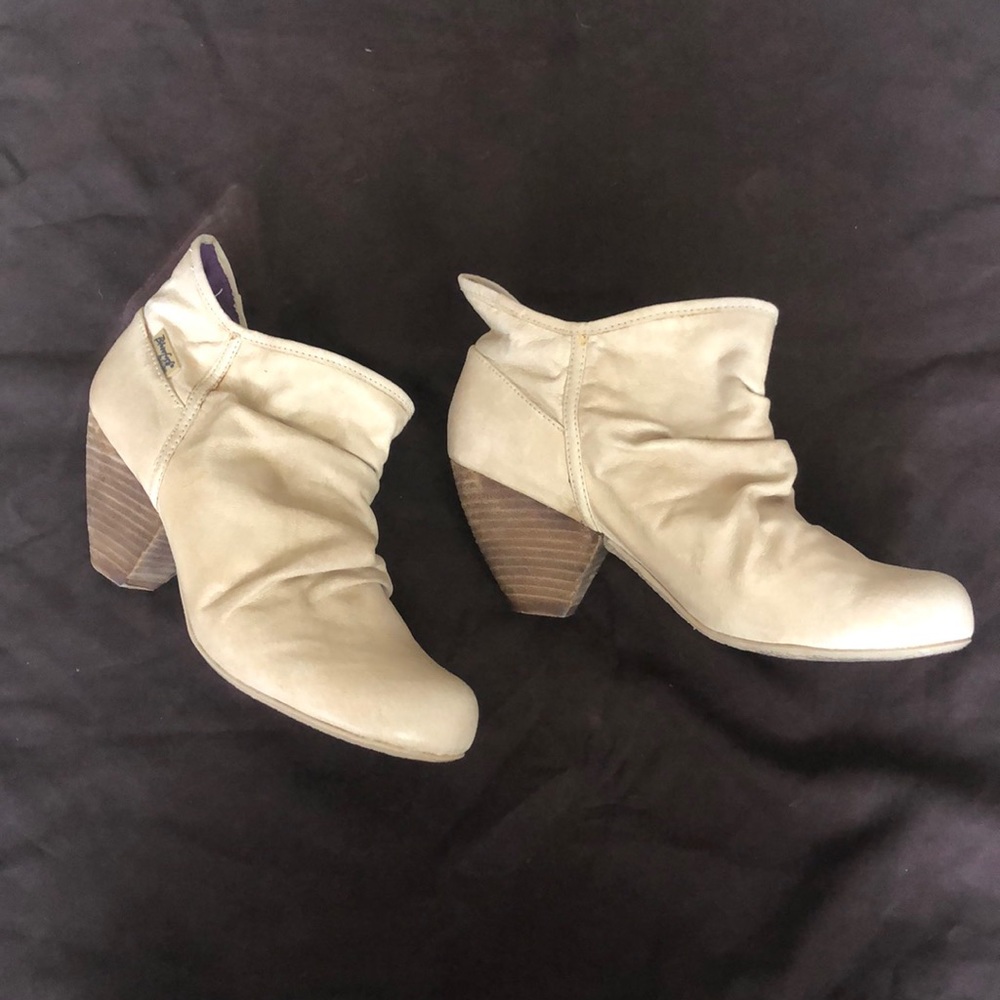 Blowfish boots white leather